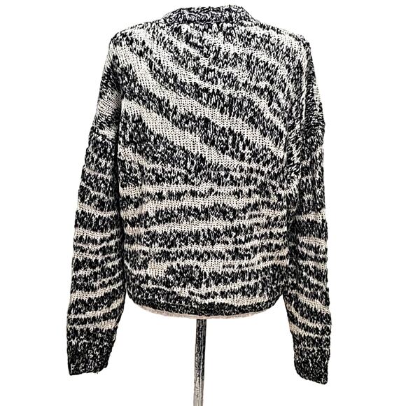 Current/Elliott Cybill Womens Crew Neck Zebra Cropped Knit Sweater B & W Size S - Picture 4 of 9
